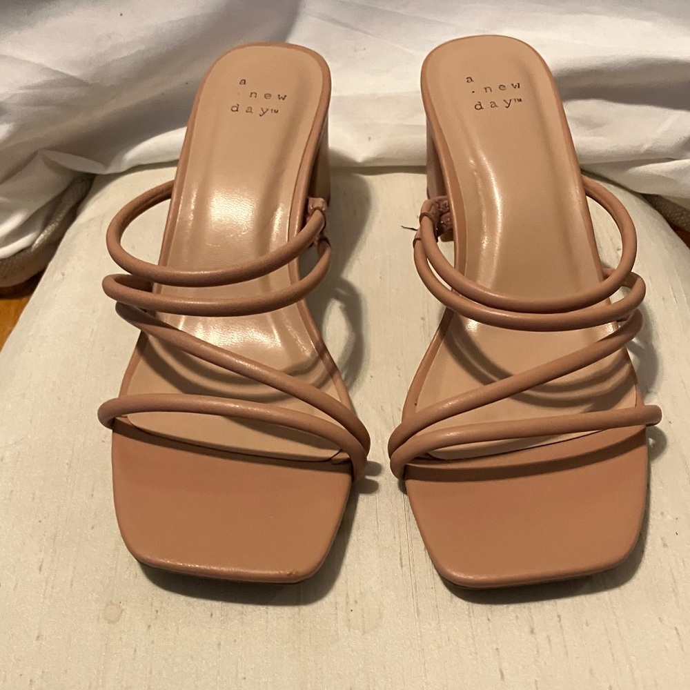 A New Day. Sz 8 , taupe -tan slip ons with sturdy 2.5” heel. Great color n goes - Picture 2 of 12